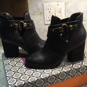 DISCount.!! ISOLA BOOTIES